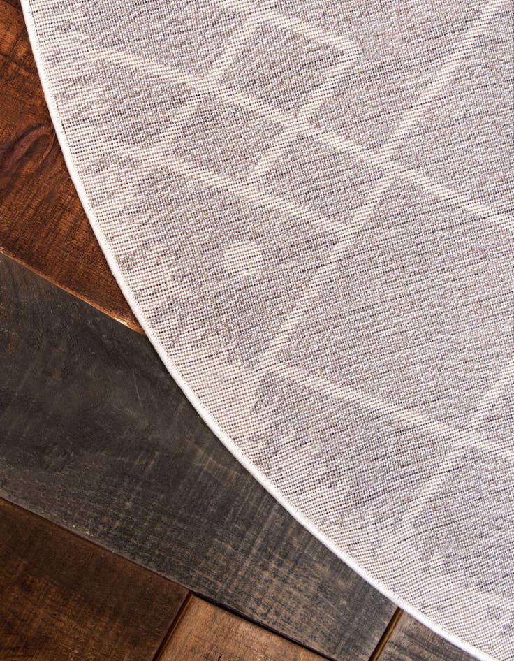 Detail image of 8' x 8' Titania Round Rug