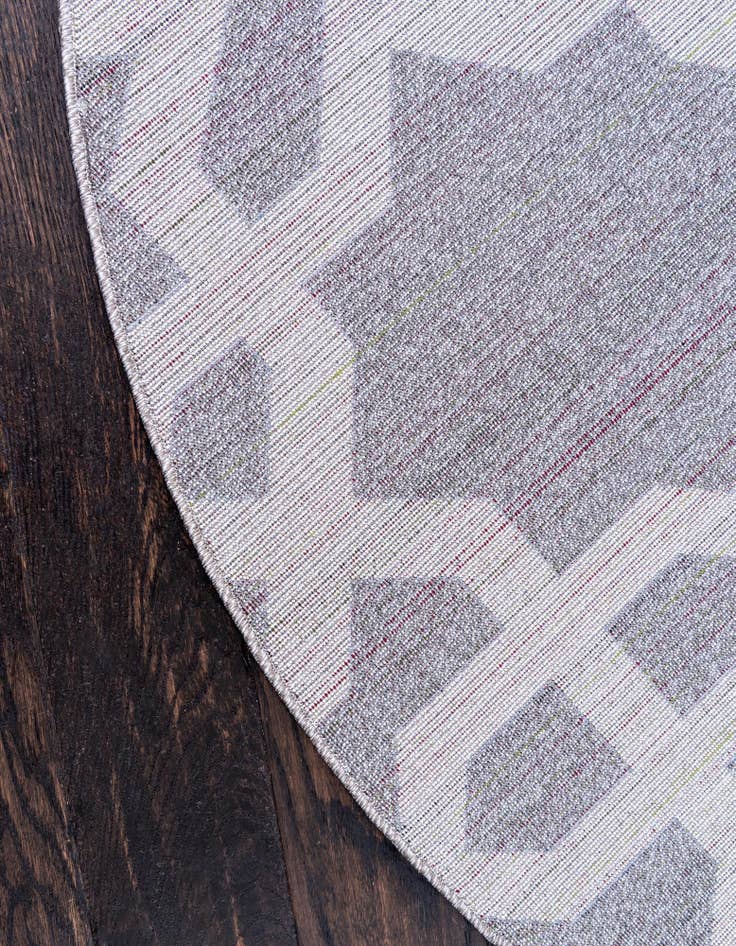 Detail image of 8' x 8' Trellis Round Rug