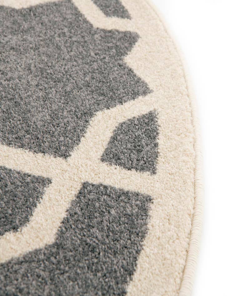 Detail image of 6' x 6' Trellis Round Rug