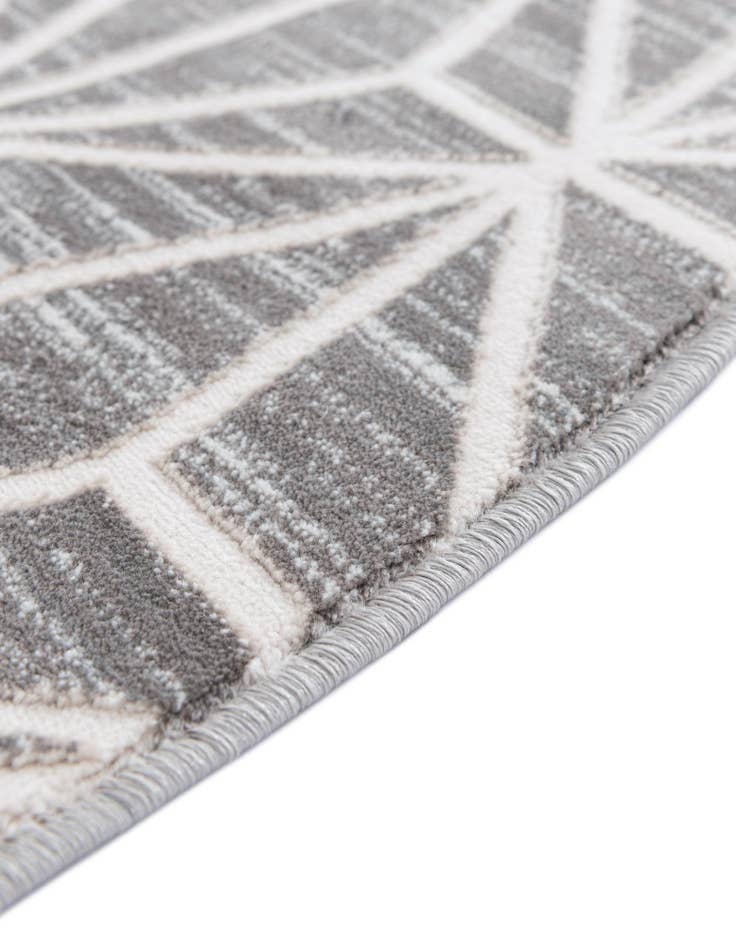 Detail image of Jill Zarin 3' 3 x 3' 3 Uptown Fifth Avenue Round Rug
