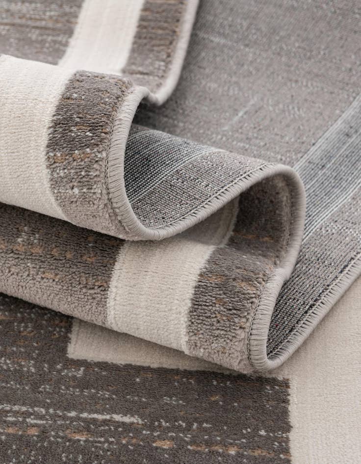 Detail image of 5' 3 x 5' 3 Uptown Lenox Hill Round Rug