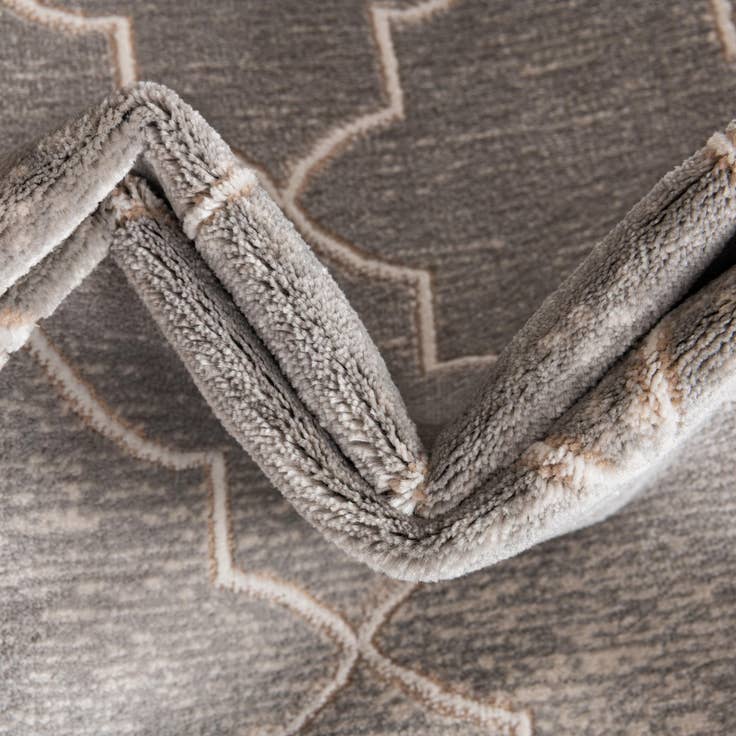 Detail image of Jill Zarin 7' 10 x 7' 10 Uptown Lincoln Center Round Rug