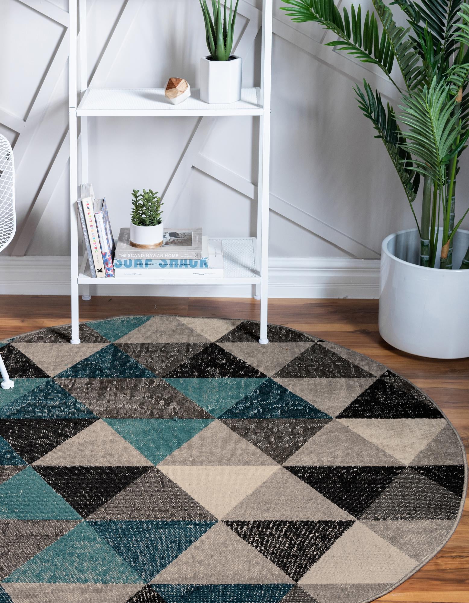 5' 3 x 5' 3 Valencia Round Rug