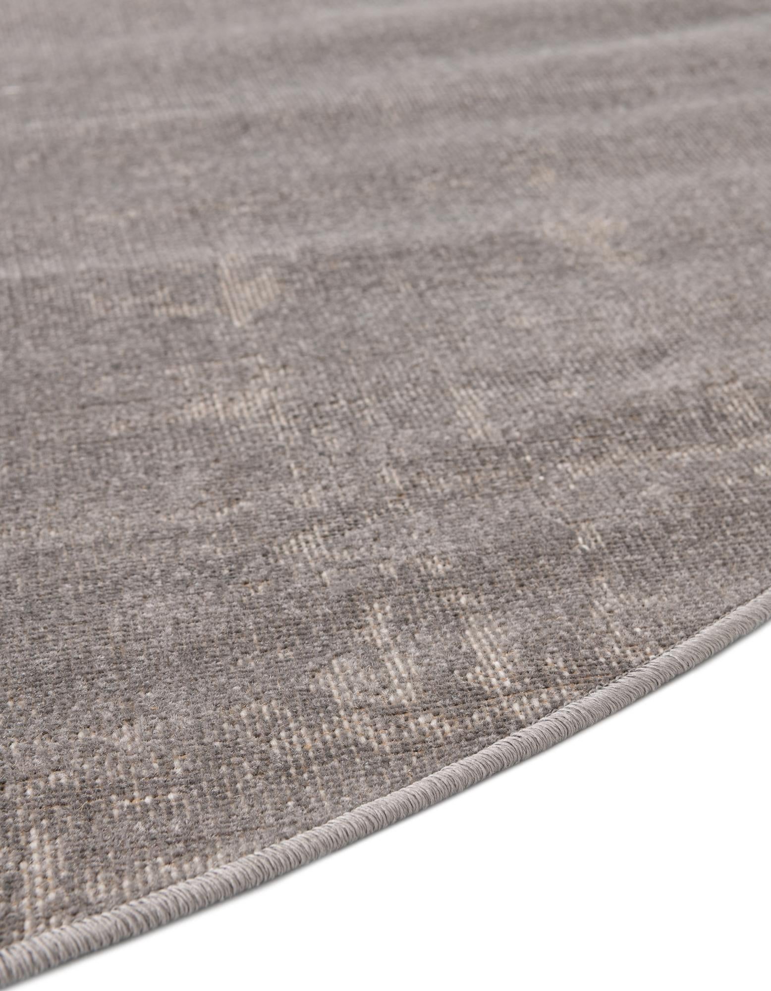 5' 3 x 5' 3 Valencia Round Rug
