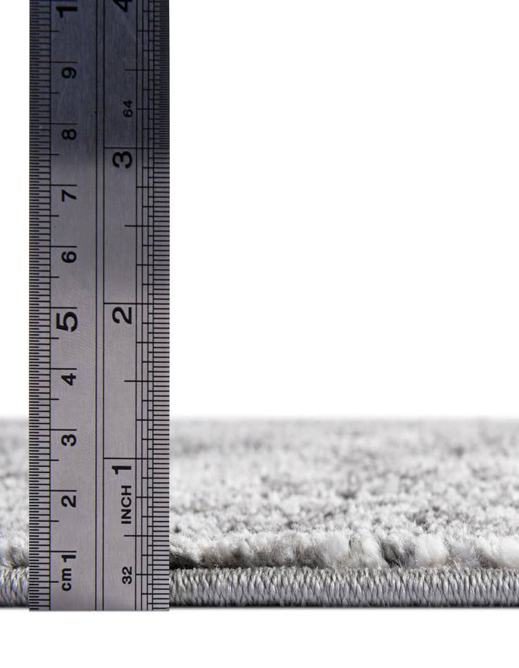 Detail image of 4' x 4' Veneto Round Rug