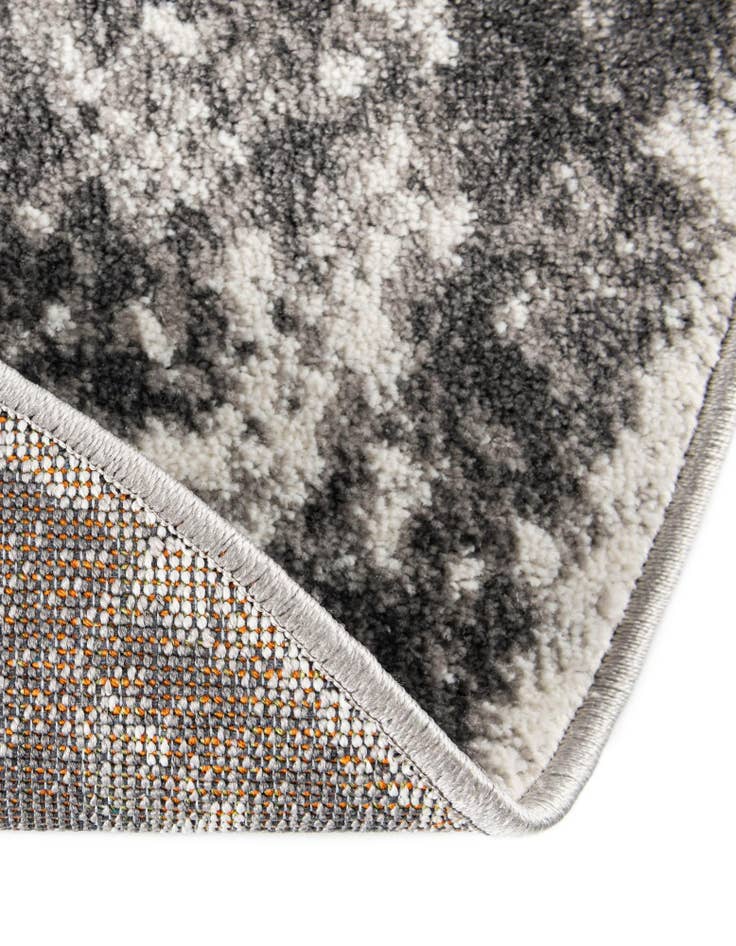 Detail image of 4' x 4' Venice Round Rug