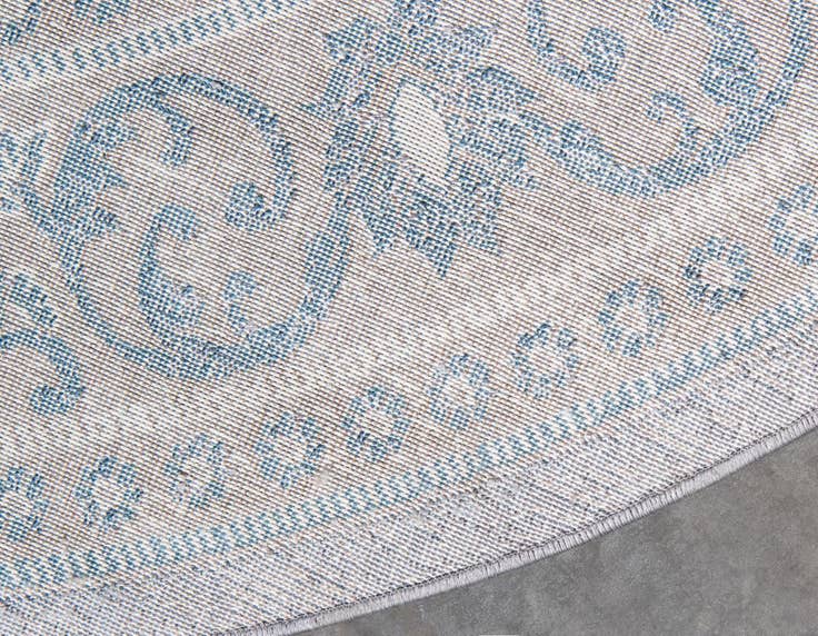 Detail image of 8' x 8' Vienna Round Rug
