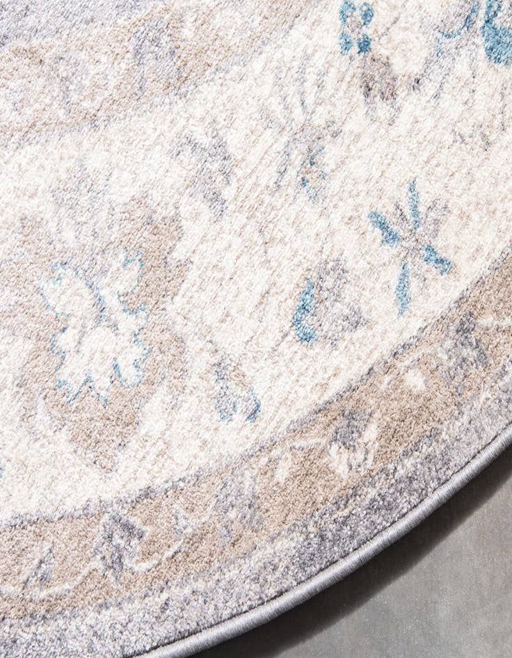 Detail image of 5' x 5' Vienna Round Rug