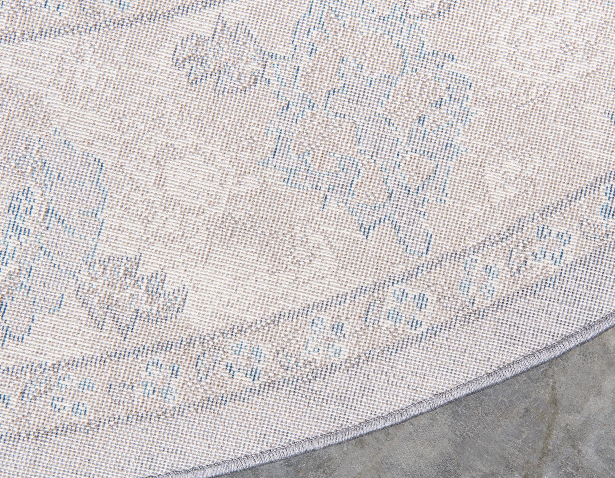 5' x 5' Vienna Round Rug