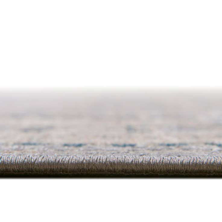 Detail image of 8' x 8' Viola Round Rug