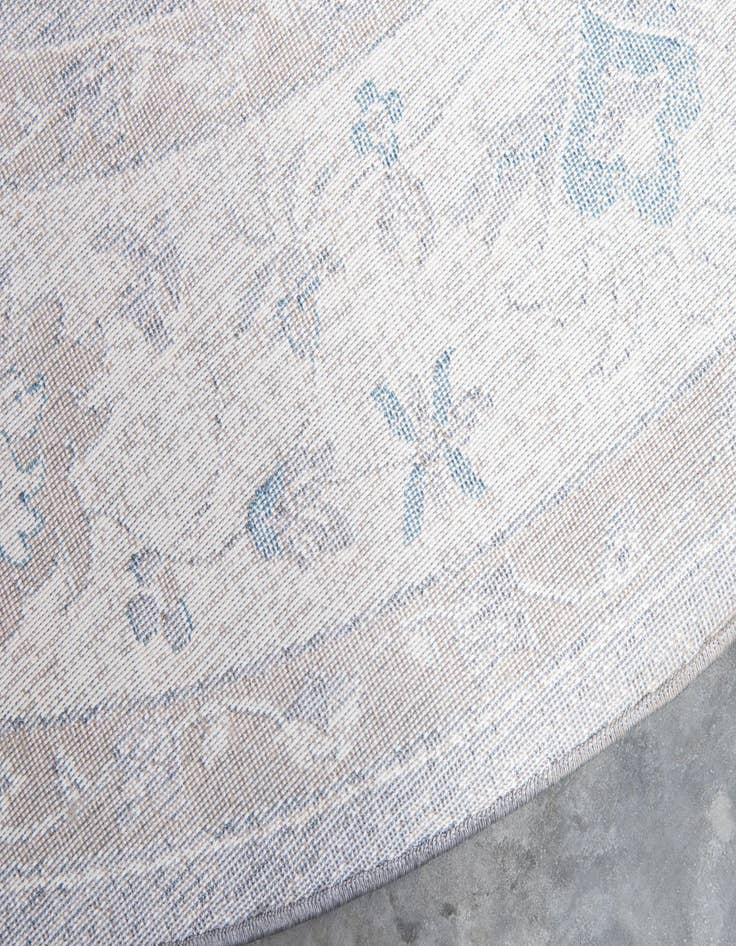 Detail image of 8' x 8' Viola Round Rug