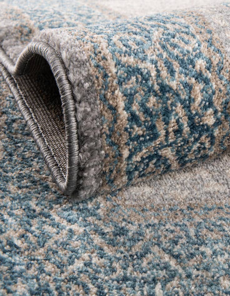 Detail image of 5' x 5' Viola Round Rug