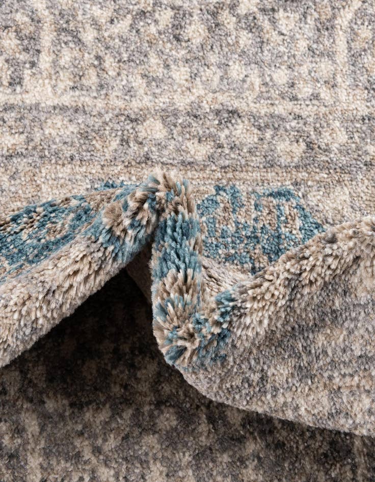 Detail image of 5' x 5' Viola Round Rug