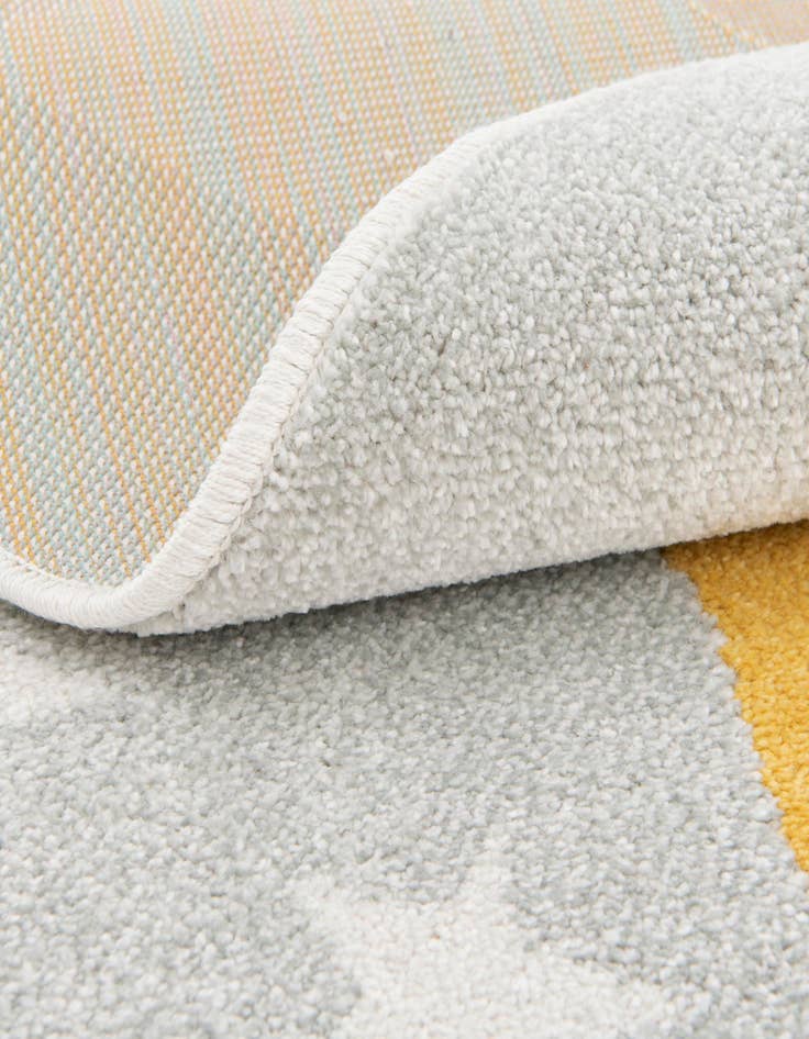 Detail image of 7' 10 x 7' 10 Fox Whimsy Kids Round Rug