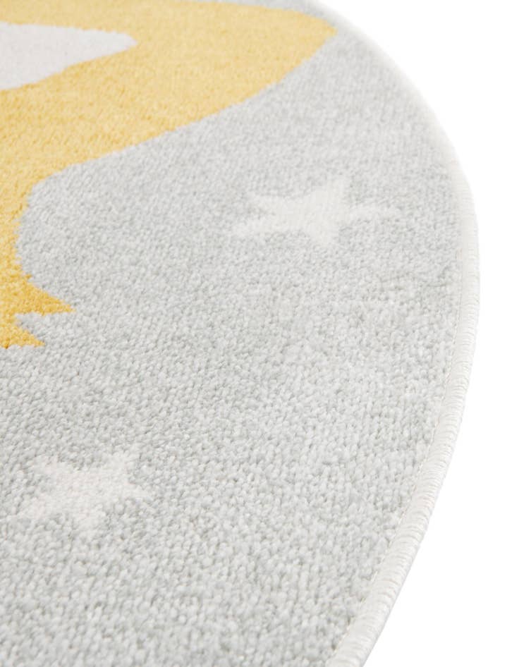 Detail image of 7' 10 x 7' 10 Fox Whimsy Kids Round Rug