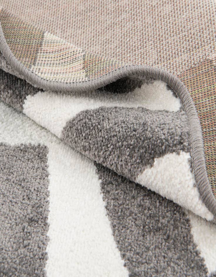 Detail image of 3' 3 x 3' 3 Cat Whimsy Kids Round Rug