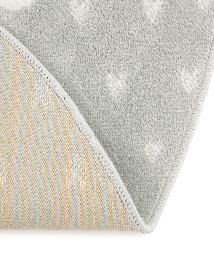 Detail image of 7' 10 x 7' 10 Llama Whimsy Kids Round Rug