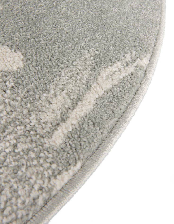 Detail image of 5' 3 x 5' 3 Animals Whimsy Kids Round Rug