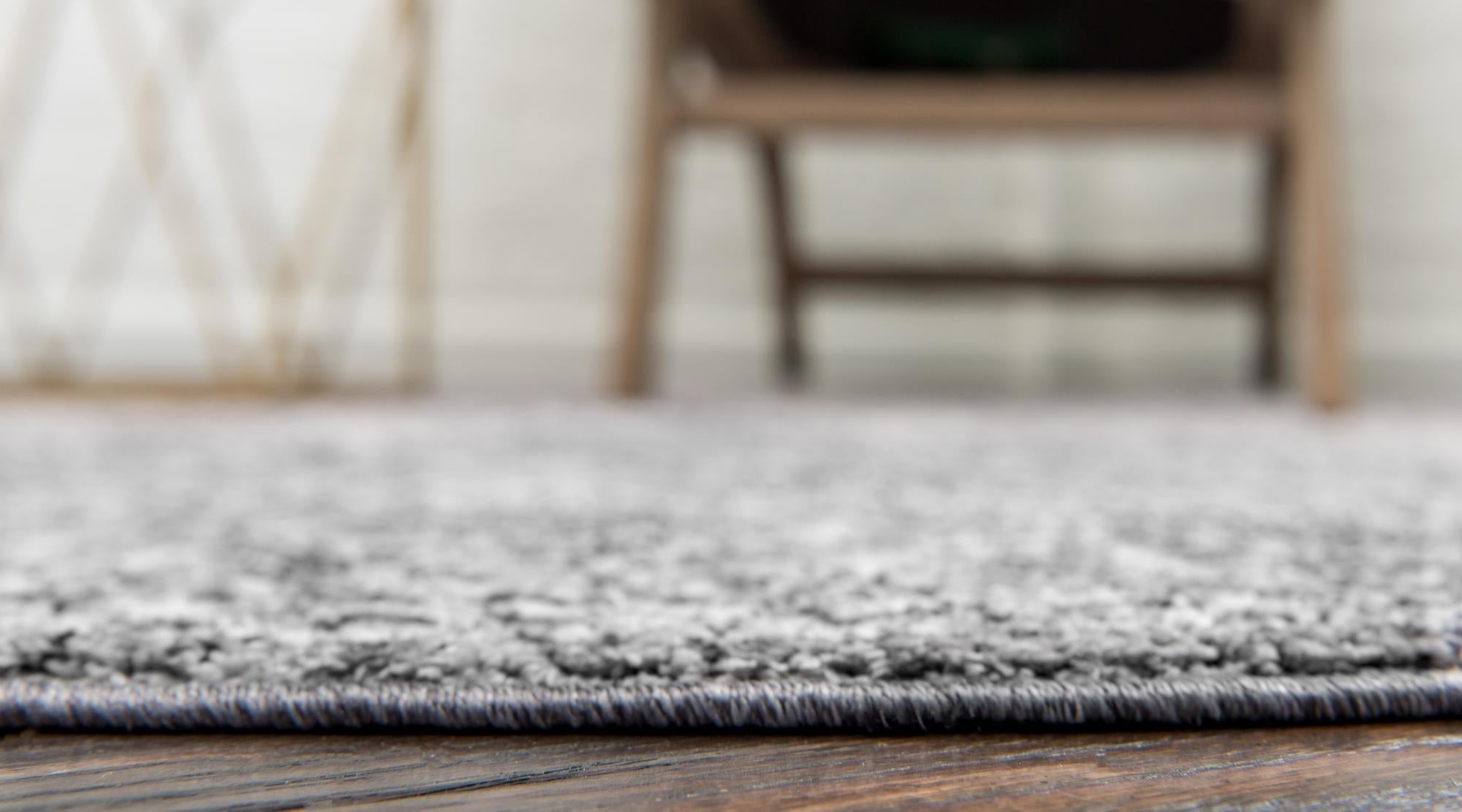 3' 3 x 3' 3 Williamsburg Round Rug