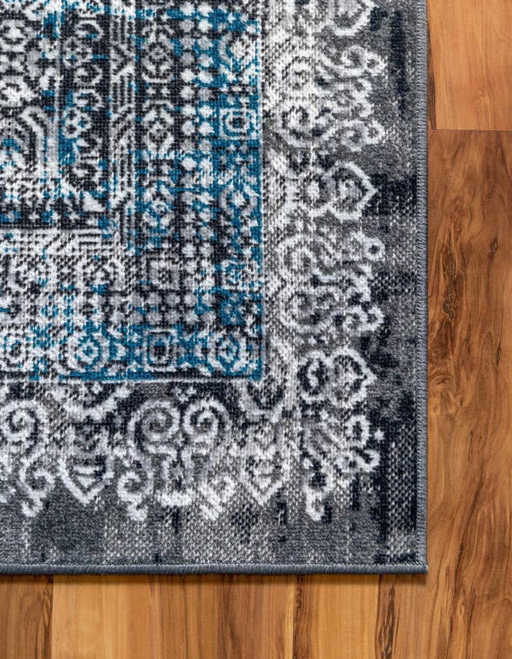 Detail image of 2' x 6' Aarhus Runner Rug