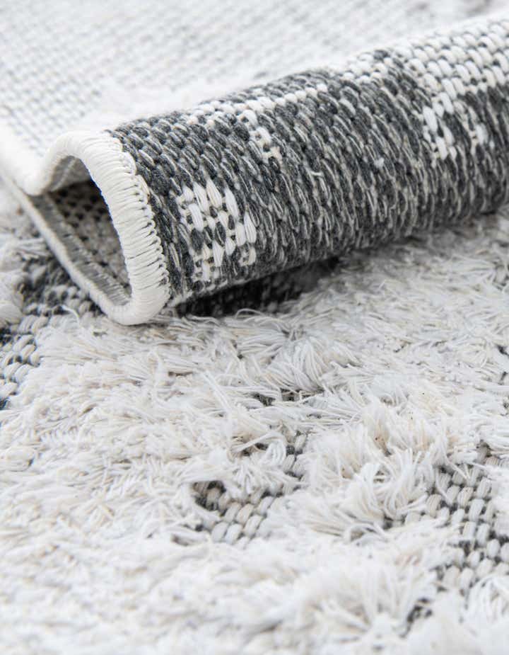 2' 7 x 8' Abbey Runner Rug
