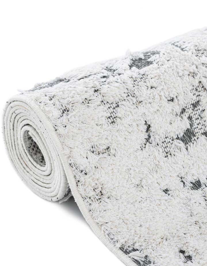2' 7 x 8' Abbey Runner Rug