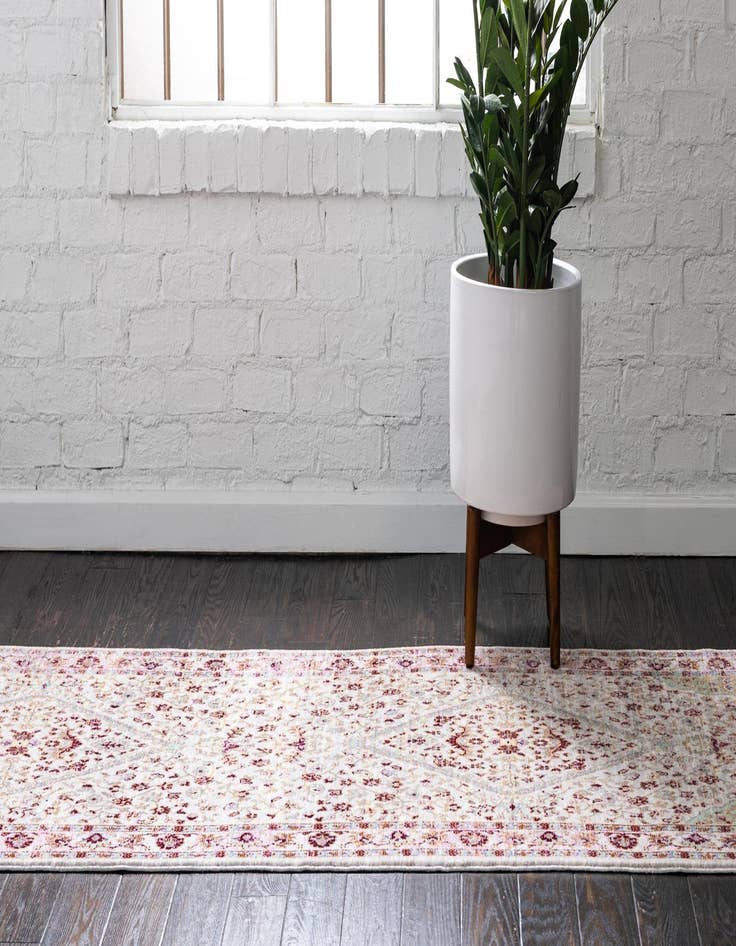 Detail image of 2' 7 x 9' 10 Alexis Runner Rug