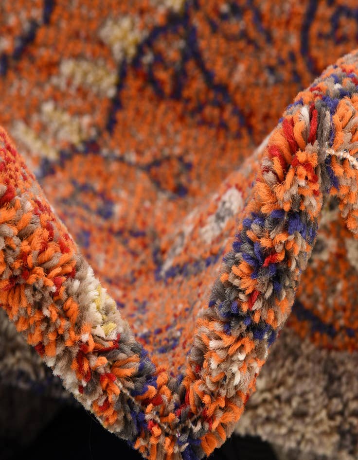 Detail image of 2' x 6' 9 Washable Arte Runner Rug