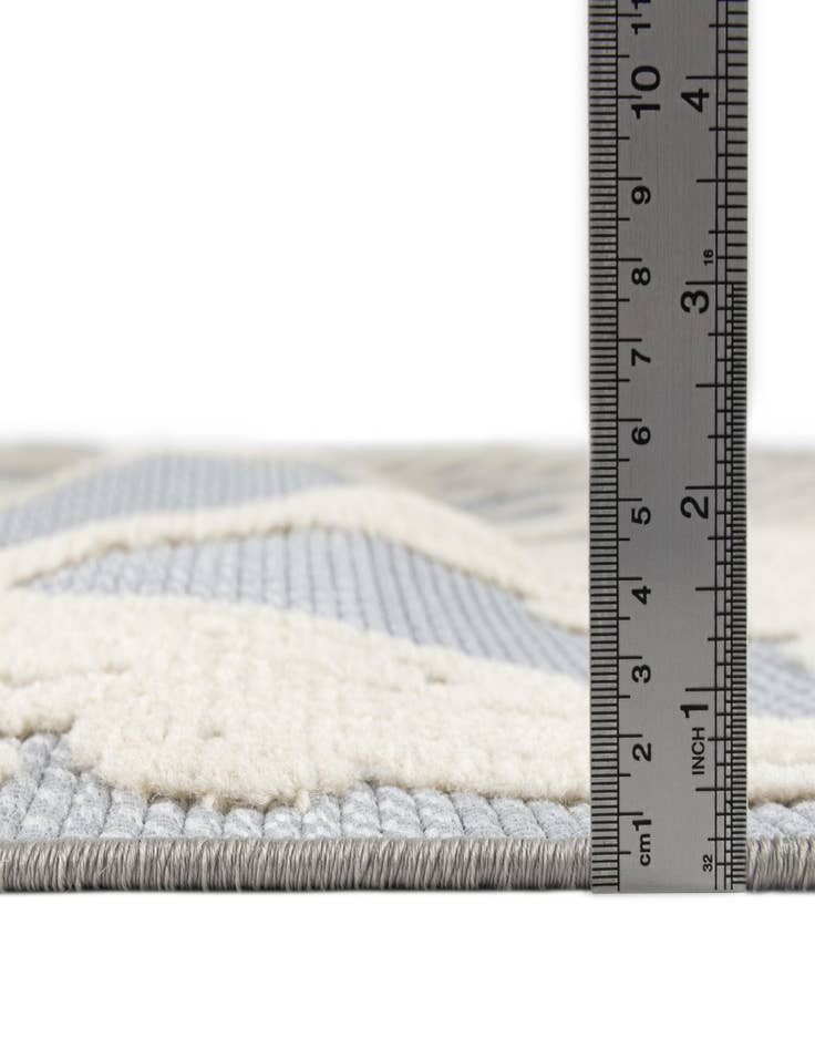 Detail image of 2' x 10' Easy-Clean Aruba Indoor / Outdoor Runner Rug