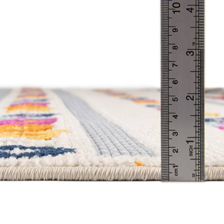 Detail image of 2' x 10' Easy-Clean Aruba Indoor / Outdoor Runner Rug