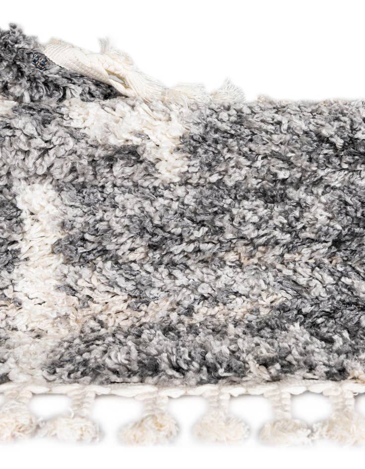 Detail image of 2' 7 x 8' 2 Athena Shag Runner Rug