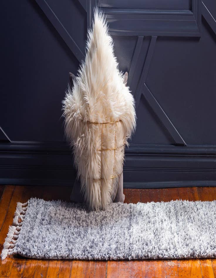 Detail image of 2' 2 x 6' Athena Shag Runner Rug