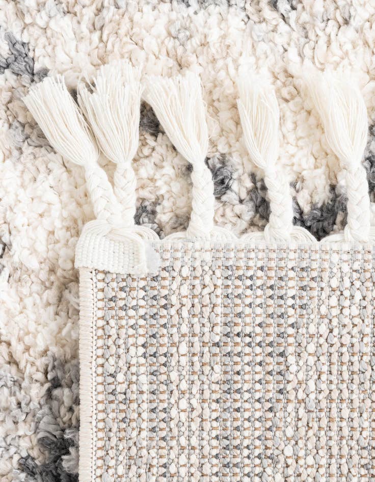 Detail image of 2' 7 x 8' 2 Athena Shag Runner Rug