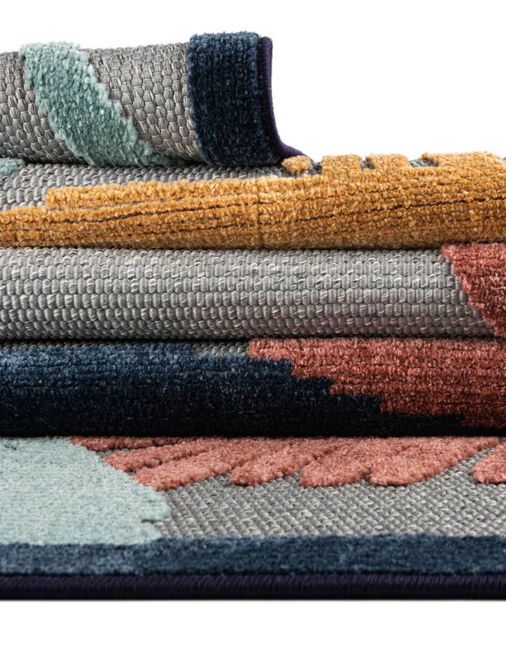 Detail image of 2' x 8'  Washable Belize Indoor / Outdoor Runner Rug