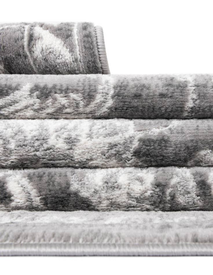 Detail image of 2' x 5' 3 Boston Runner Rug
