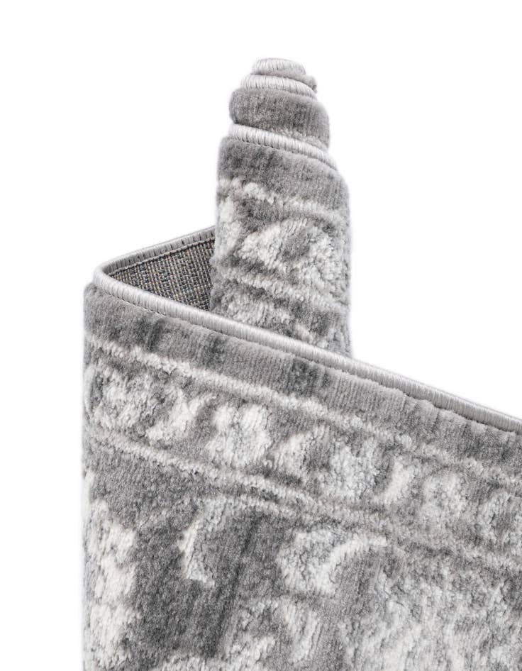 Detail image of 2' x 5' 3 Boston Runner Rug