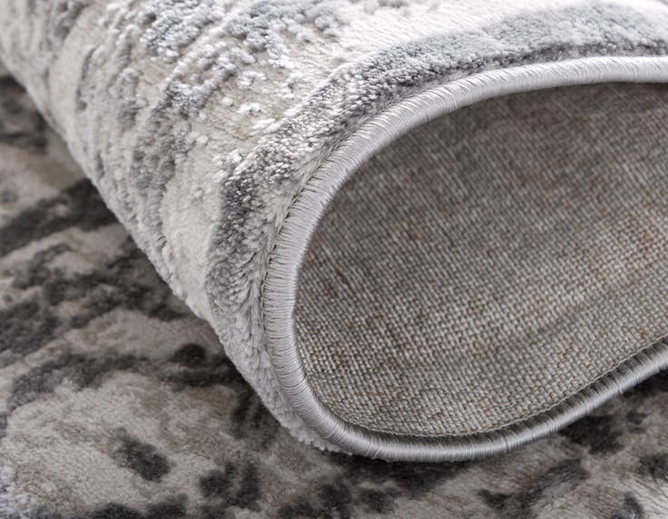 Detail image of 2' 7 x 8' 2 Chesterfield Runner Rug