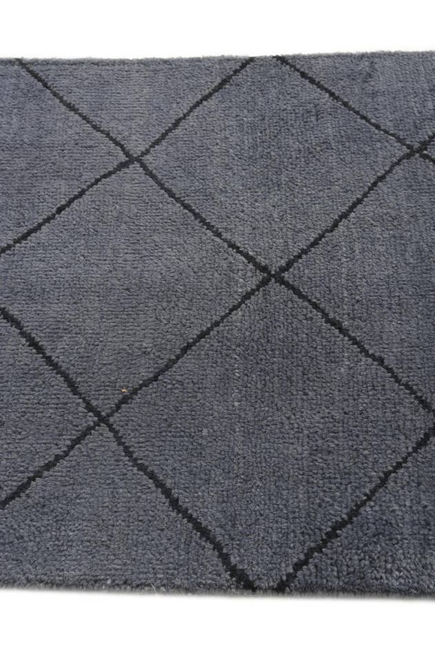 Detail image of 2' 6 x 14' Hand Knotted Darya Wool Runner Rug