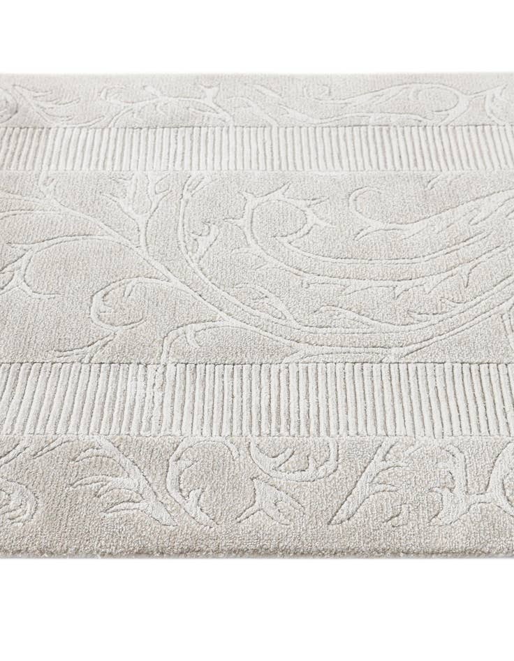 Detail image of 2' 7 x 10'  Hand Knotted Darya Wool Runner Rug