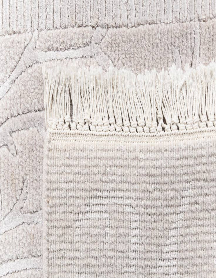 Detail image of 2' 9 x 9' 7  Hand Knotted Darya Wool Runner Rug