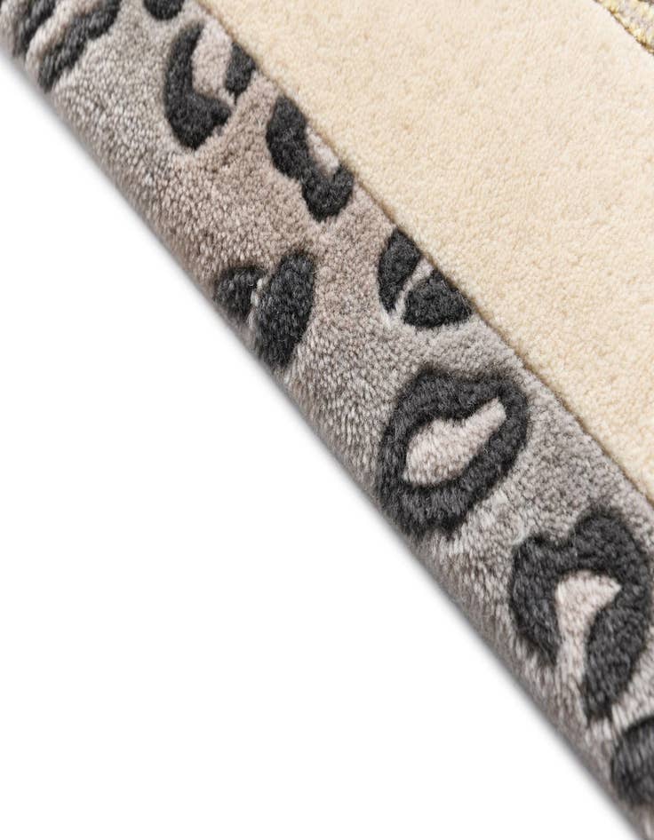 Detail image of 2' 8 x 9' 11 Darya Runner Rug