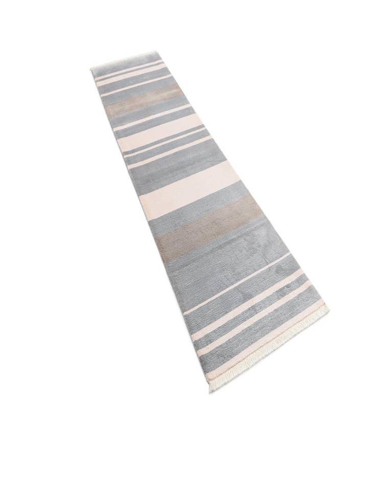 Detail image of 2' 9 x 9' 9 Darya Runner Rug