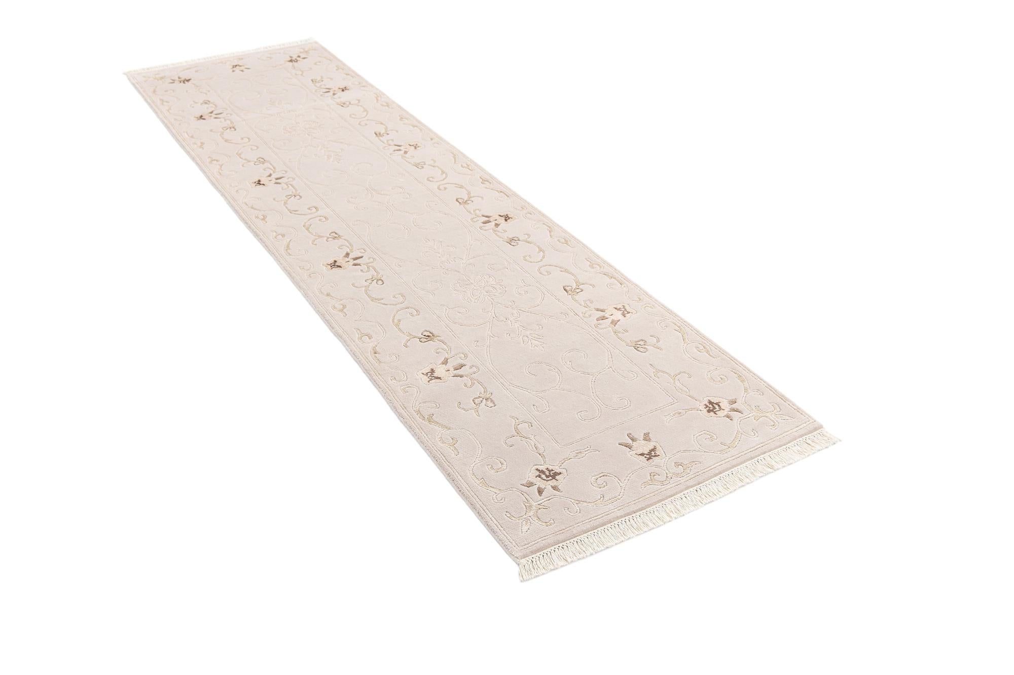 2' 7 x 9' 9 Darya Runner Rug