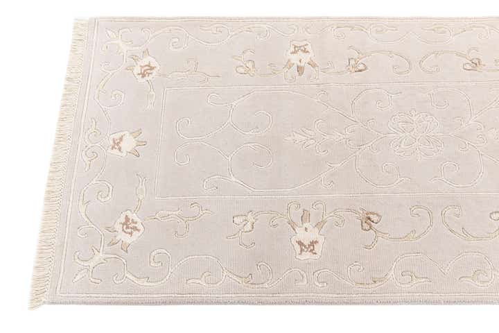 2' 7 x 9' 9 Darya Runner Rug