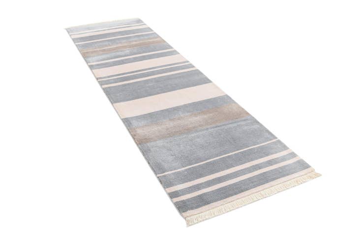 Detail image of 2' 9 x 9' 9 Darya Runner Rug