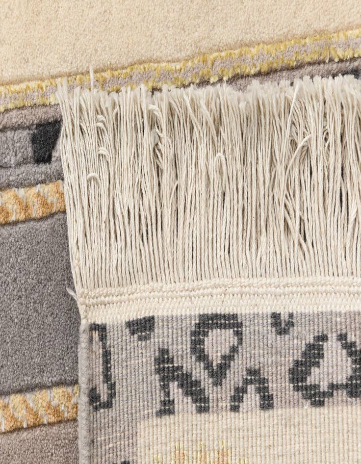 Detail image of 2' 9 x 13' 1 Darya Runner Rug