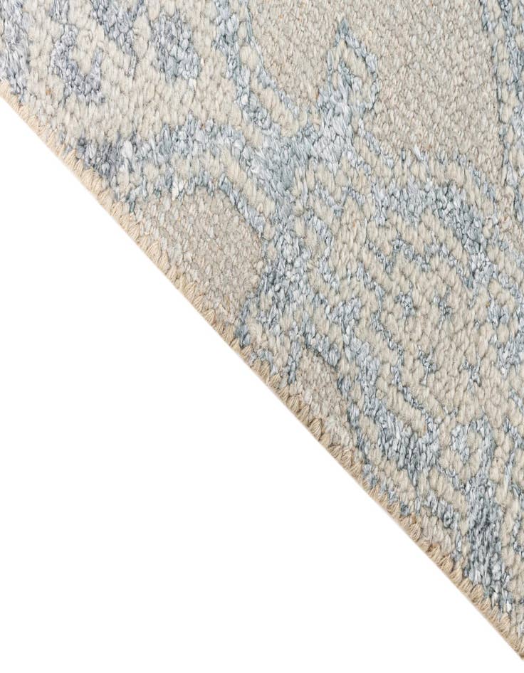 Detail image of 2' 9 x 8' 6  Hand Knotted Darya Runner Rug