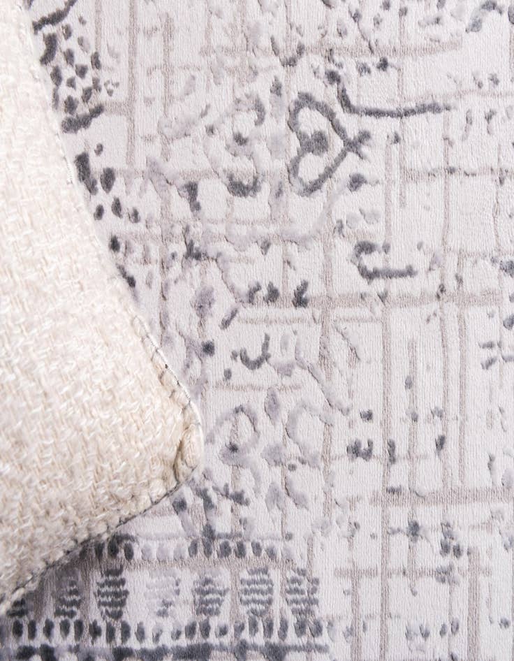 Detail image of 2' 7 x 6' Derbyshire Runner Rug