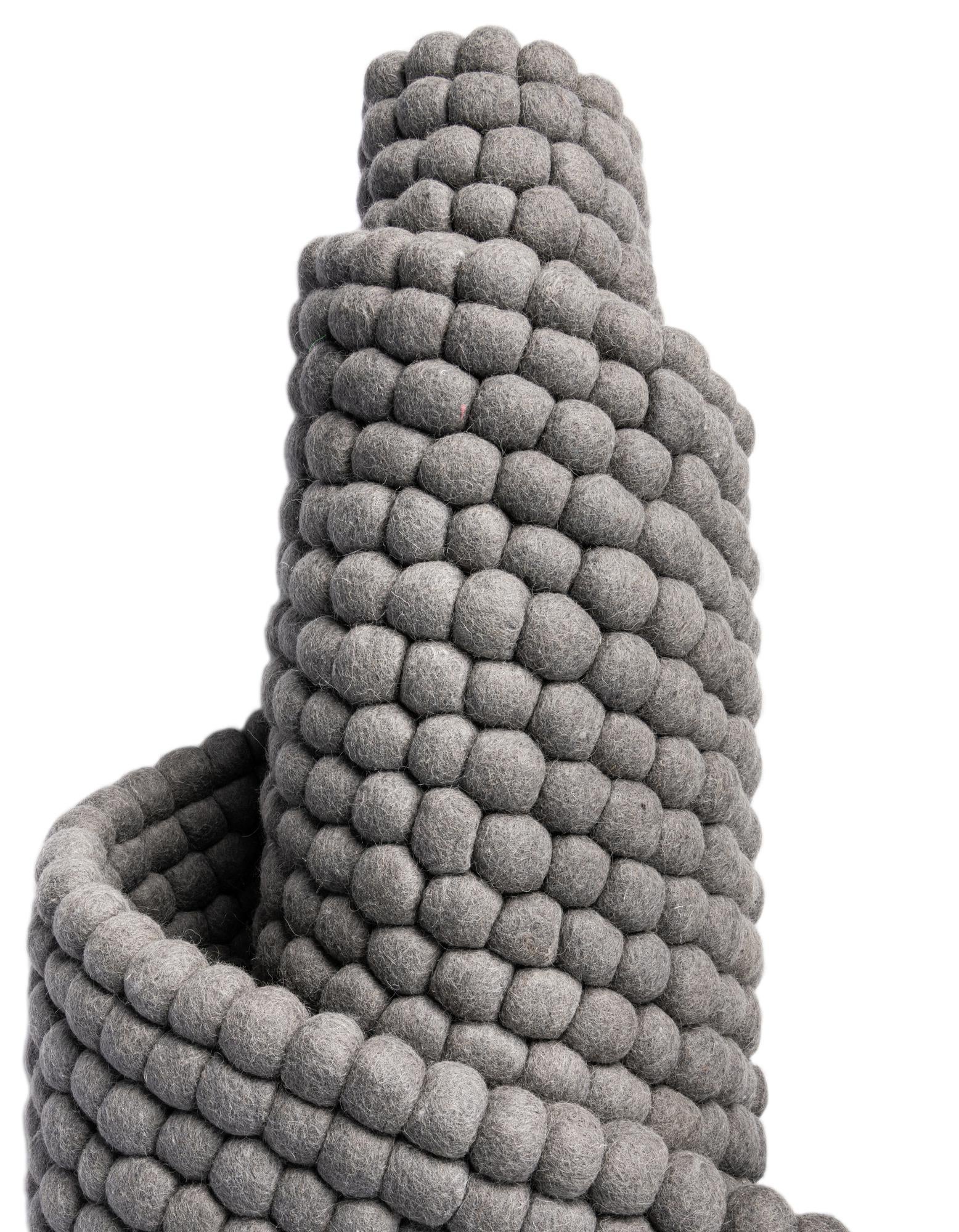 2' x 5' 3 Hand Woven Felt Ball Wool Runner Rug