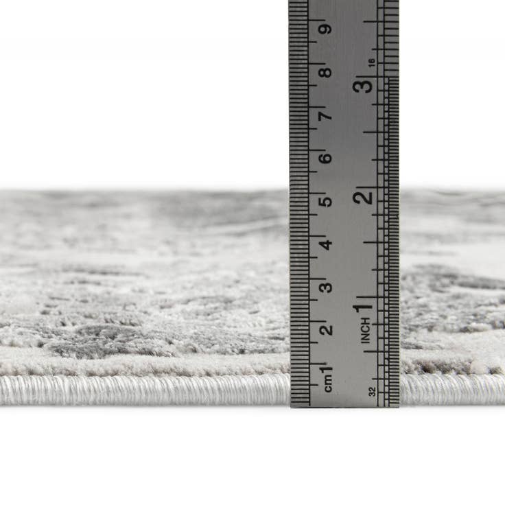 Detail image of 2' 7 x 12' Finsbury Runner Rug